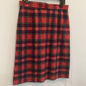 Vintage Pendleton Womens Wool Skirt Size Medium Red Plaid Tartan Preppy Classic